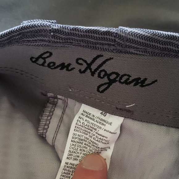 Golf Shorts - Picture 2 of 3